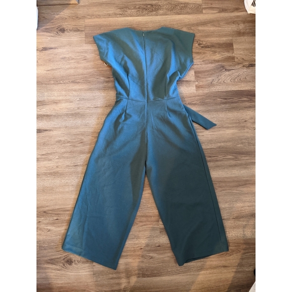 Bishop + Young | NWT Sleeveless V-Neck Jumpsuit - Green, Size Small - Picture 2 of 7